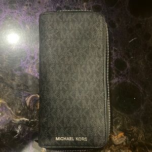 Used black Michael Kors wallet